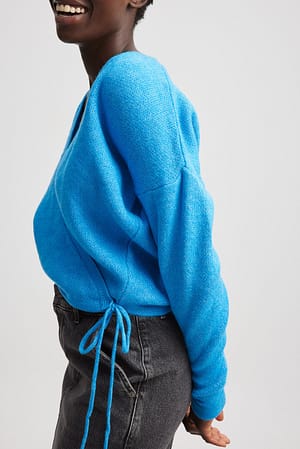 Blue Pull cache-cœur en tricot