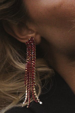 Red Boucles d'oreilles à pendants longs strassés