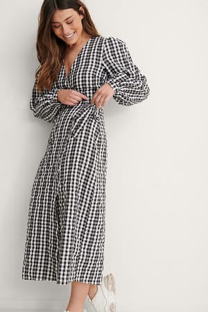 Black Check Handpicked x NA-KD À Carreaux Robe Portefeuille