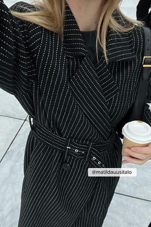 Black Pinstripe Manteau épais en tweed
