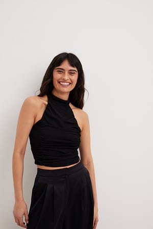 Black Crop top en tulle à col montant
