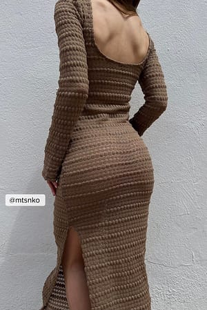 Brown Robe longue structurée en maille crochetée