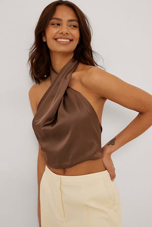 Brown Haut en satin torsadé recyclé