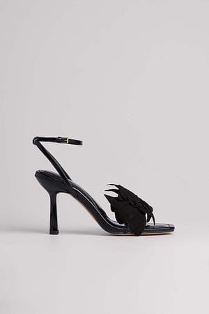 Black Chaussures à talon avec grandes fleurs