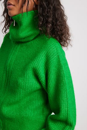 Green Cardigan tricoté avec grand col zippé