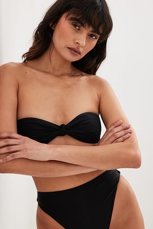 Black Haut de bikini bandeau à gros nœud