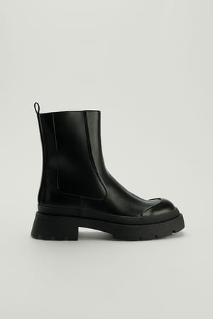 Black Bottines à bout ornementé