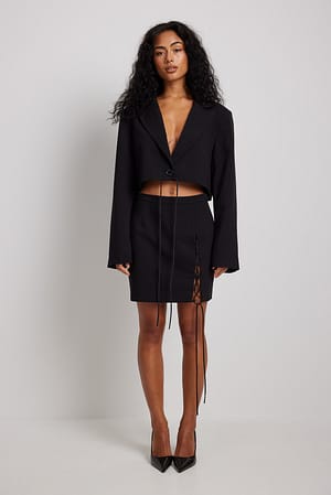 Black Blazer court