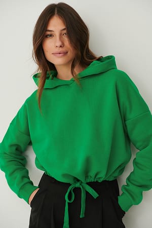 Green Sweatshirt à capuche court avec cordon de serrage