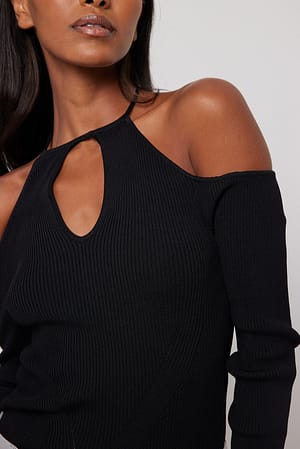 Black Haut en maille fine à découpes