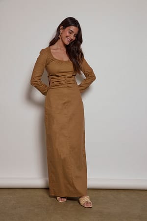 Brown Robe longue à découpes sur les côtés