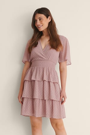 Dusty Pink Robe smockée à volants Dobby recyclée