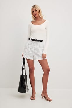 Double Folded Scoop Neck Top Outfit