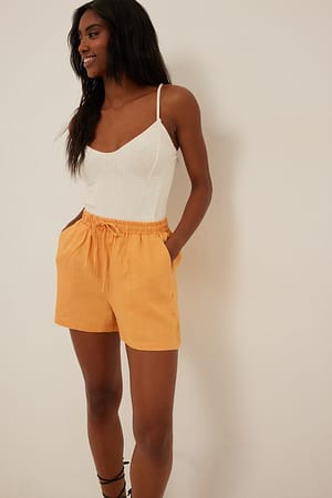 Orange Shorts en lin élastiques