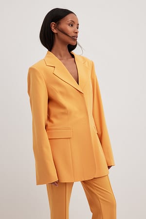 Orange Blazer ajusté avec petit revers