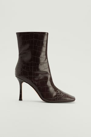 Dark Brown Bottines à talons aiguilles ajustées