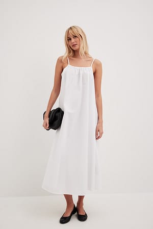 White Robe mi-longue fluide en coton