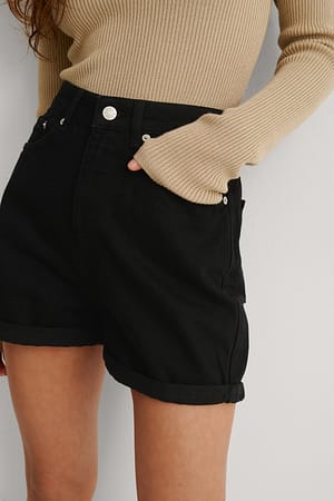 Black Short Mom à ourlet