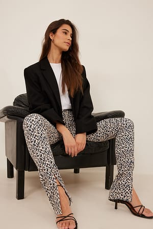 Print Jean slim avec fente sur les jambes