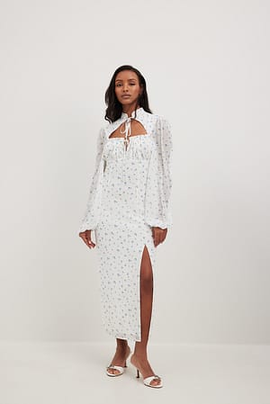 Spaced Blue Tulip Robe mi-longue à fronces à manches longues