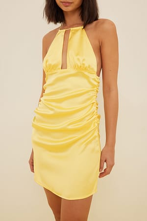 Lemon Robe en satin à détails froncés