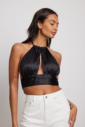 Black Haut satiné drapé à dos nu