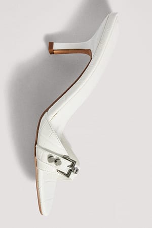 White Mules à détails en métal