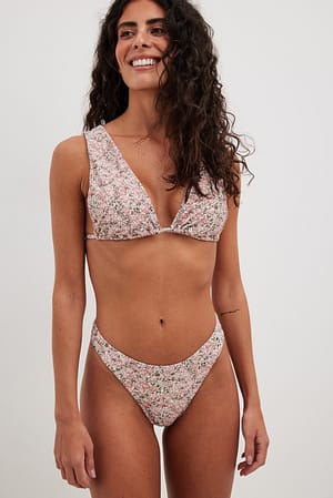 Beige Flower Lace Culotte de bikini échancrée
