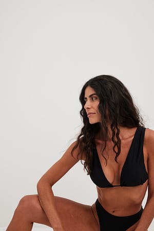 Black Haut de bikini triangle montant