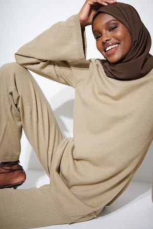 Taupe Pull en maille à fentes