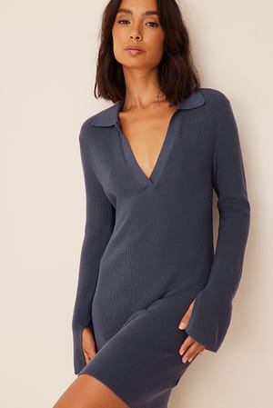 Blue Robe col en V tricotée