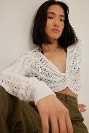 White Haut en tricot à détail