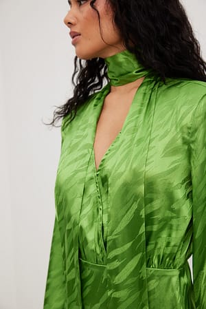 Kiwi Green Robe courte à épaules marquées