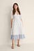 Robe Midi Avec Design De Col En V Et Broderie Anglaise