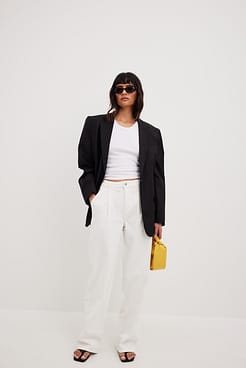 Mid Waist Wide Leg Jeans with Pleats Outfit