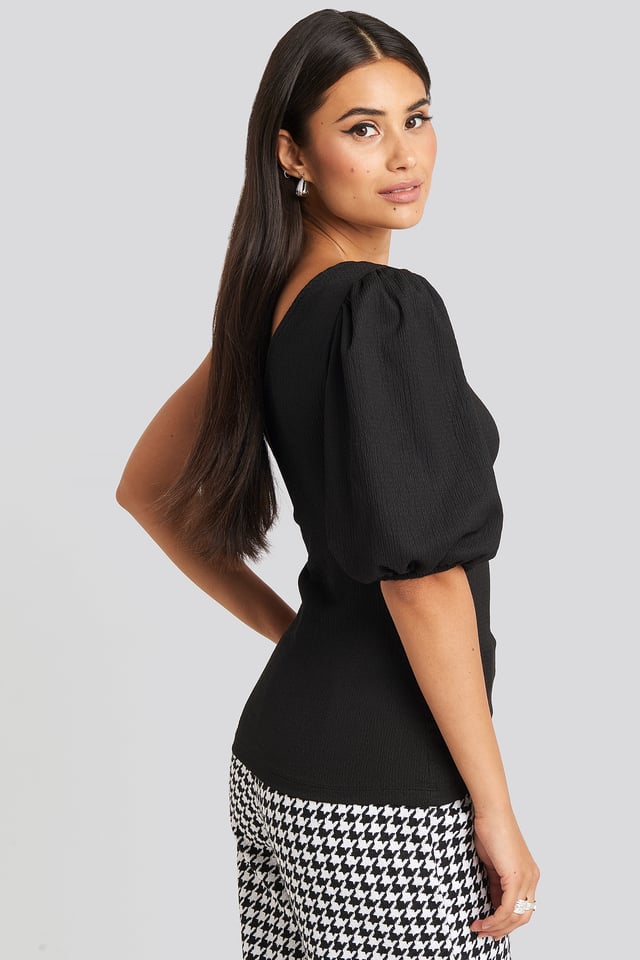 One Shoulder Puff Sleeve Top Noir nakd.fr