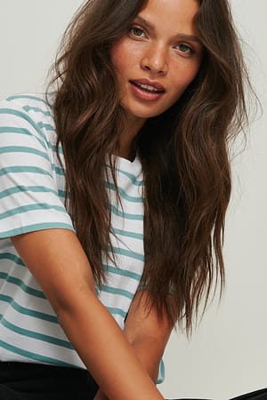 White/Blue Tee-shirt bio rayé coupe carrée
