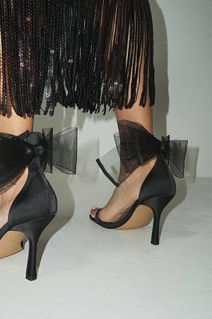 Black Chaussures à talon avec nœud en organza et lanières