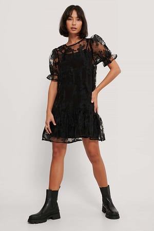 Black Robe À Volants En Organza