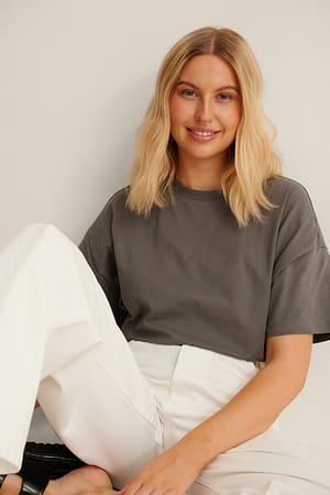 Dark Grey T-shirt surdimensionné à manches 3/4