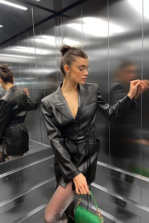 Black Robe mini faux cuir
