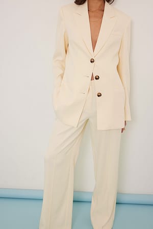 Light Yellow Pantalon de costume ajusté taille basse en matière recyclée