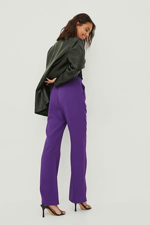 Purple Pantalon de costume souple coupe évasée en matière recyclée