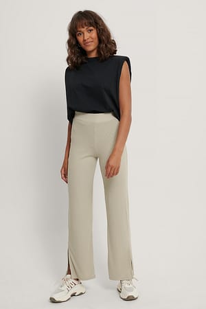 Dark Beige NA-KD Pantalon fendu côtelé