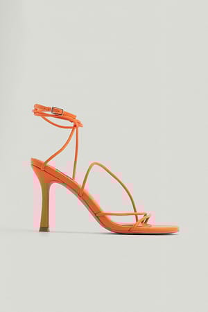 Orange Chaussures à talons à lanières bouts ronds