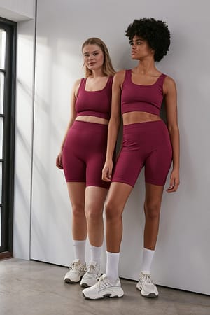 Plum Sans Couture Short