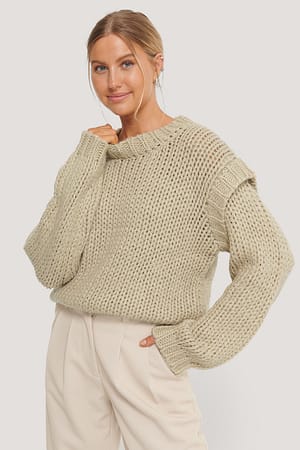 Beige Tricot En Laine Mélangée À Épaules À Rebords
