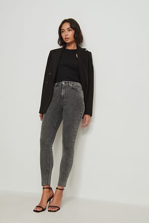 Grey Jean slim taille haute à ourlet brut