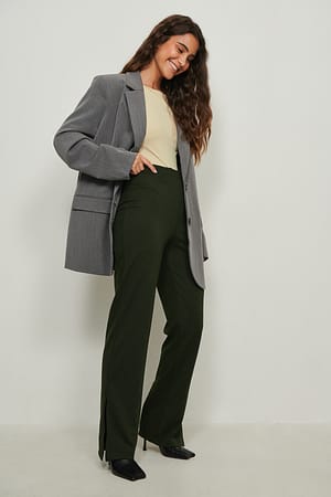 Light Khaki Recyclé pantalon à fentes