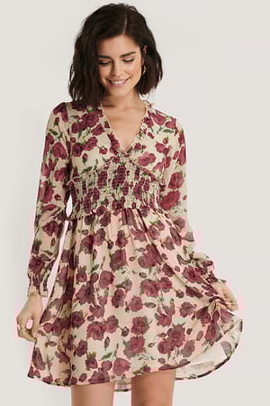 Red Flower NA-KD Boho Robe mini à col en V avec détail smocké